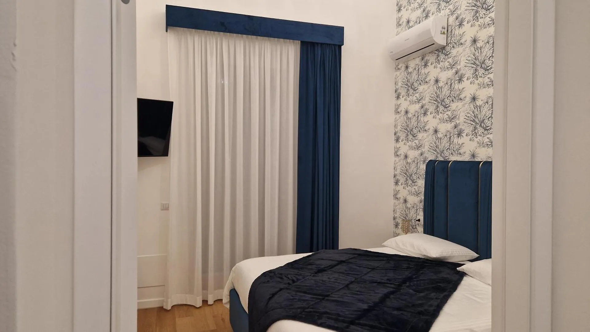 Guest house La Maison Del Duomo Catania Italy