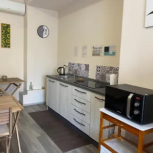  Guest house R&b Santa Nicolella